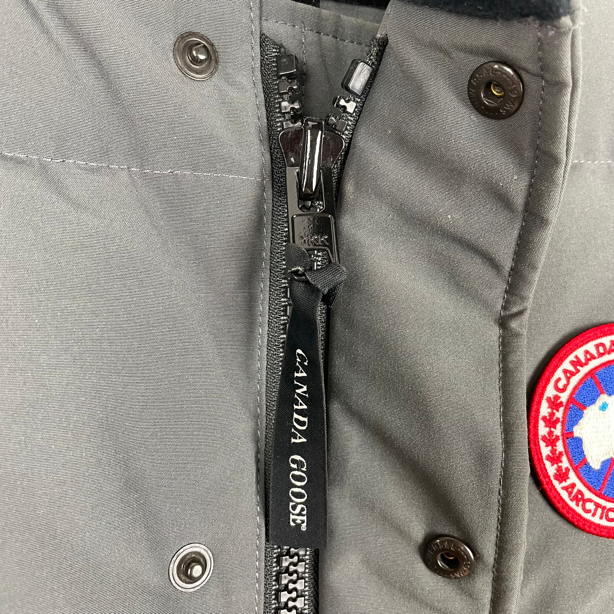 Canada goose grey on sale gilet